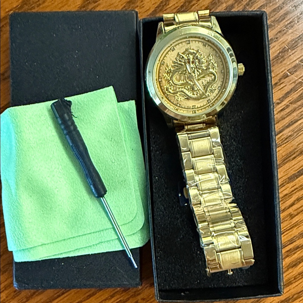 Gold Dragon Design Men's Watch